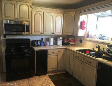 6143 Castana Ave, Lakewood, CA 90712 - photo 4