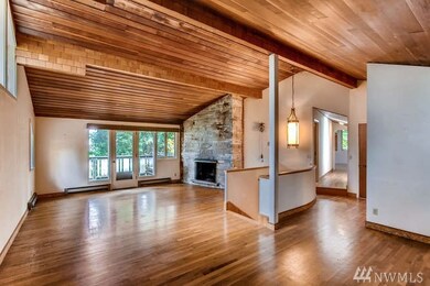 8026 W Mercer Way, Mercer Island, WA 98040 - photo 7