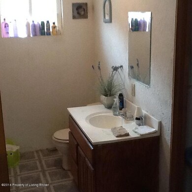 Full bath plus 2 3/4 baths.