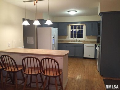 2711 Sycamore Terrace, Bettendorf, IA 52722 - photo 2