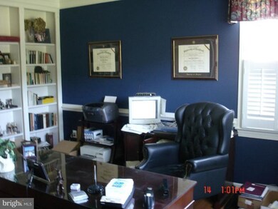 607 Mission Hills Ct, Silver Spring, MD 20905 - photo 7