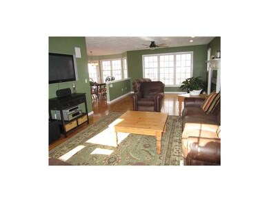 65 Raven Cir, Cranston, RI 02921 - photo 3