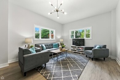 2901 N Sacramento Ave unit 1, Chicago, IL 60618 - photo 3