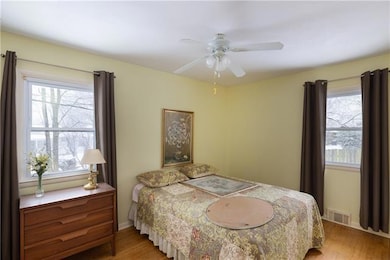 5305 Barton Dr, Shawnee, KS 66203 - photo 7