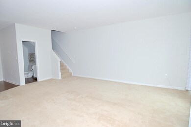 8743 Bright Meadow Ct, Odenton, MD 21113 - photo 4