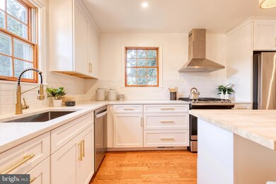 8232 Burnley Rd, Towson, MD 21204 - photo 6