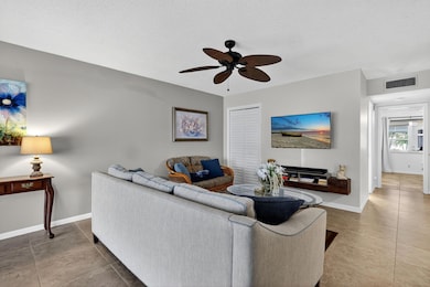 242 High Point Ct W unit B, Delray Beach, FL 33445 - photo 4