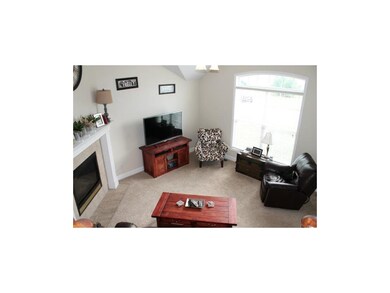 Comfortable & Inviting Great / Family Room