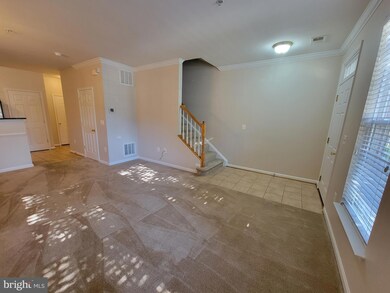 15555 John Diskin Cir, Woodbridge, VA 22191 - photo 3
