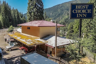 4221 Siskiyou Ave, Dunsmuir, CA 96025 - photo 5