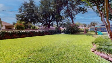 1713 Gardenia Dr, Houston, TX 77018 - photo 7
