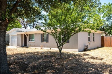 1317 Bryan Dr, Bedford, TX 76022 - photo 2