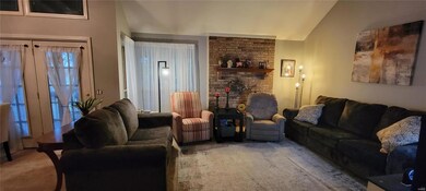 2836 Wycliff Dr, Farmington, MO 63640 - photo 4