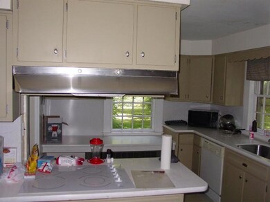 27 Pine St, Sandwich, MA 02563 - photo 7