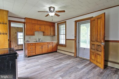 707 S Reading Ave, Boyertown, PA 19512 - photo 4