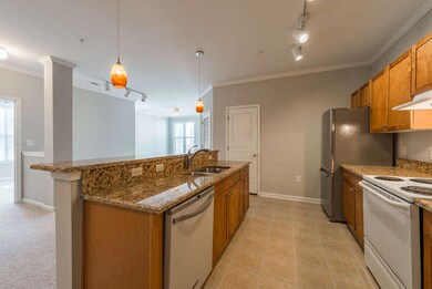 200 Bucksley 201 Charleston SC-small-003