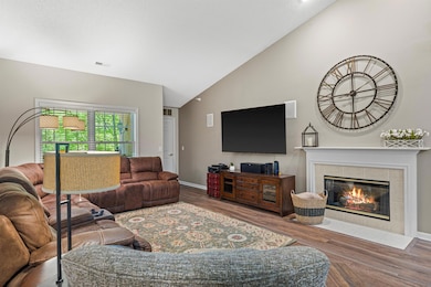 Spacious Living Room w/Vaulted Ceiling