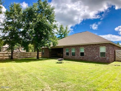 9051 River Birch 13
