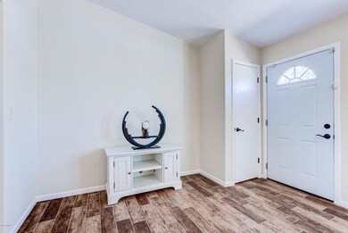 828 S Fontana, Mesa, AZ 85204 - photo 3