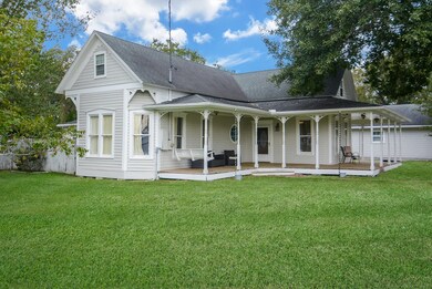 1207 Smith St, Waller, TX 77484 - photo 6