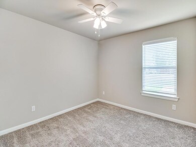 514 W Collins St, Denison, TX 75020 - photo 6