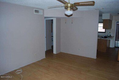 LIVING ROOM-2