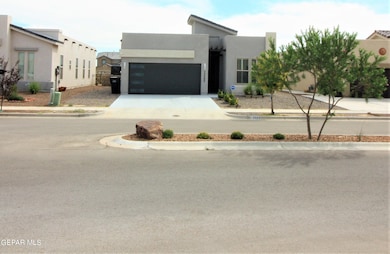 13562 Harbottle St, El Paso, TX 79928 - photo 2