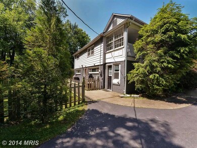 9732 Blake Ln, Vienna, VA 22181 - photo 5