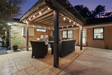 6302 Kury Ln, Houston, TX 77008 - photo 4