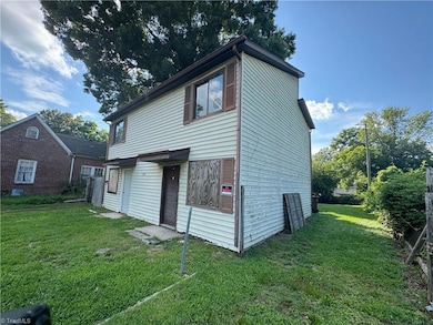 1102 Campbell St, High Point, NC 27262 - photo 2