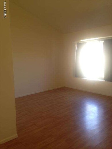 family room 2