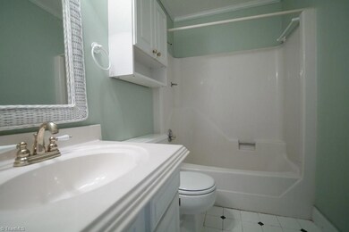 2320 Bay Meadows Ct unit B, Winston Salem, NC 27103 - photo 7