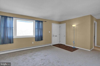 1392 New Holland Rd, Reading, PA 19607 - photo 2