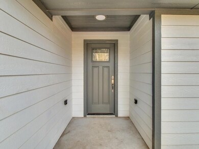 304 Morgan St, Bonham, TX 75418 - photo 2