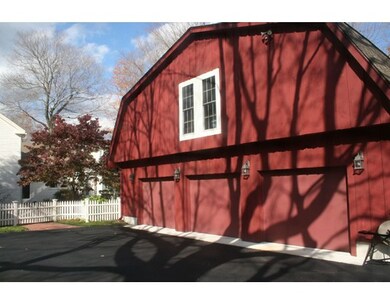 7 Philip St, Medfield, MA 02052 - photo 4