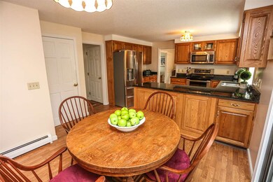 50 Old Sawmill Rd, Bedford, NH 03110 - photo 2