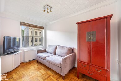 150 E 61st St unit 5F, New York, NY 10065 - photo 5