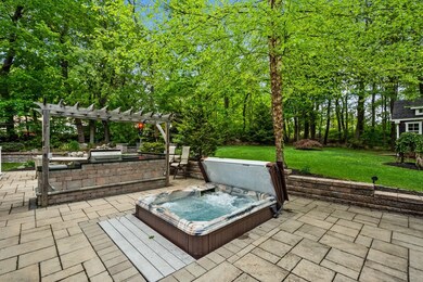 369 Shrewsbury St, Holden, MA 01520 - photo 5