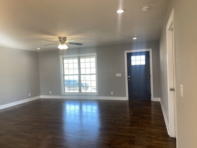 202 Rose Ln, Shelbyville, TN 37160 - photo 2