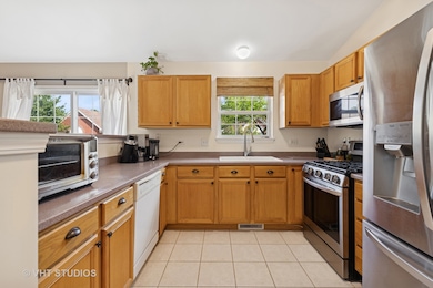 1007 Enfield Dr unit 11C4, Northbrook, IL 60062 - photo 7