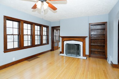 2433 E Main St-104