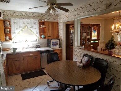 1731 Green Valley Rd, Havertown, PA 19083 - photo 4