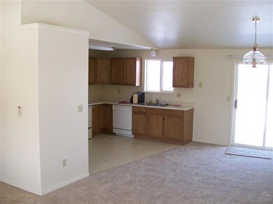 unlisted-address, Redmond, OR 97756 - photo 3