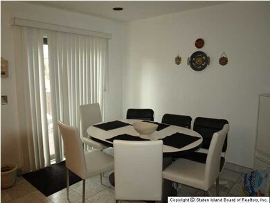 36 Stonegate Dr, Staten Island, NY 10304 - photo 3