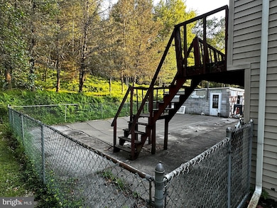 180 Buck Mountain Rd, Barnesville, PA 18214 - photo 5