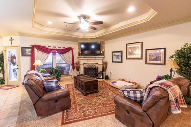 121 Walton Ln, Springtown, TX 76082 - photo 2