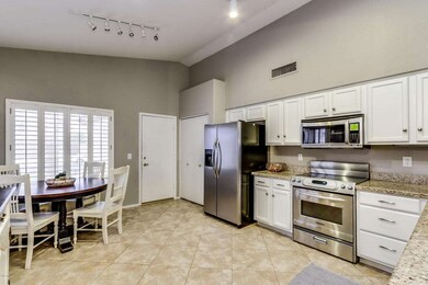 3040 E Millbrae Ln, Gilbert, AZ 85234 - photo 7