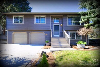 1804 NE Yellowstone Ln, Bend, OR 97701 - photo 2