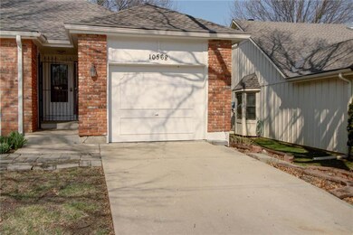 10568 Century Ln, Lenexa, KS 66215 - photo 2
