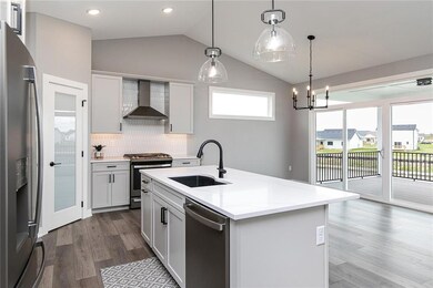 9823 Watermeadow Cir, Johnston, IA 50131 - photo 6